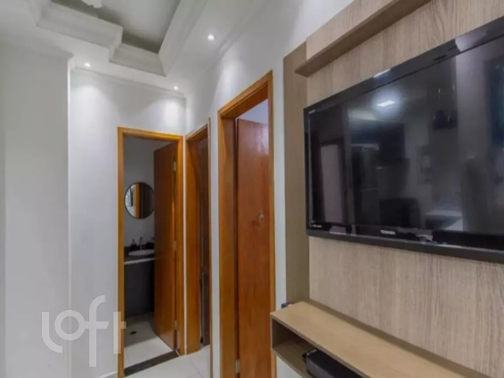 Apartamento à venda com 2 quartos, 40m² - Foto 2