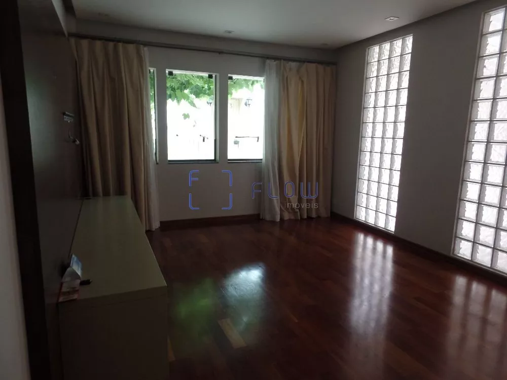 Casa à venda com 3 quartos, 149m² - Foto 3