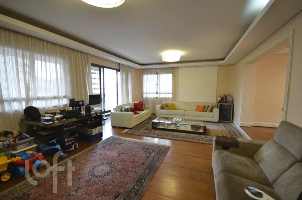 Apartamento à venda com 3 quartos, 306m² - Foto 1