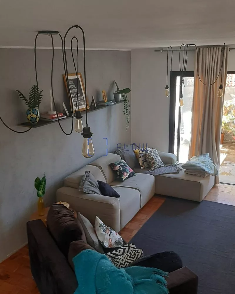 Casa à venda com 4 quartos, 170m² - Foto 1