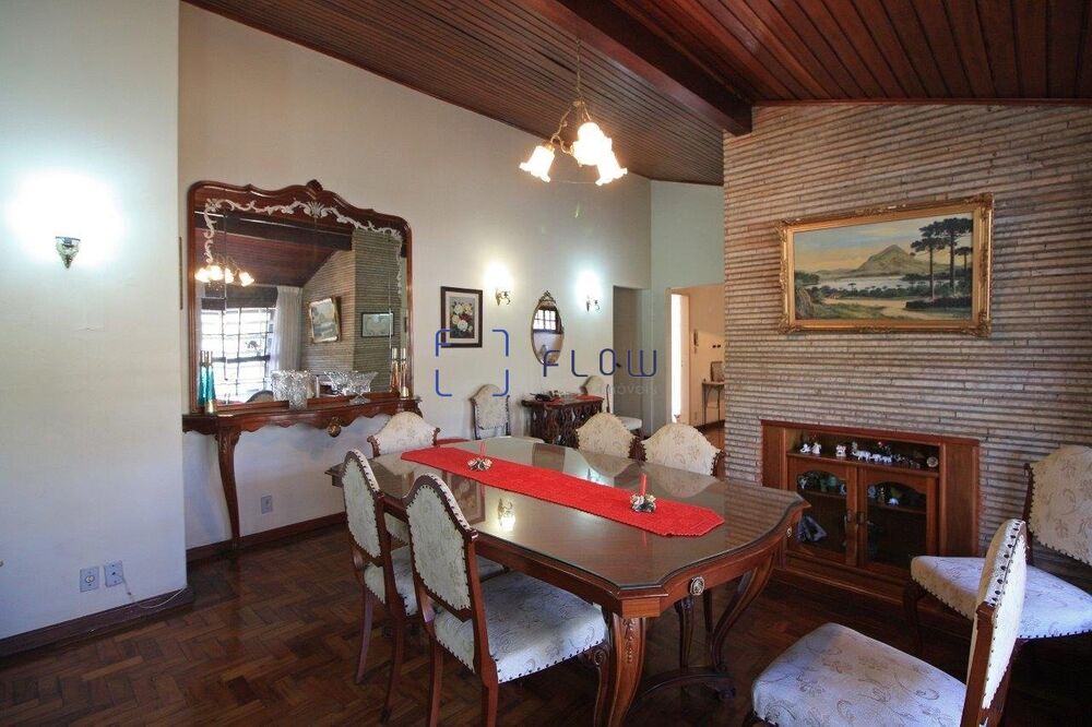 Casa, 3 quartos, 250 m² - Foto 1