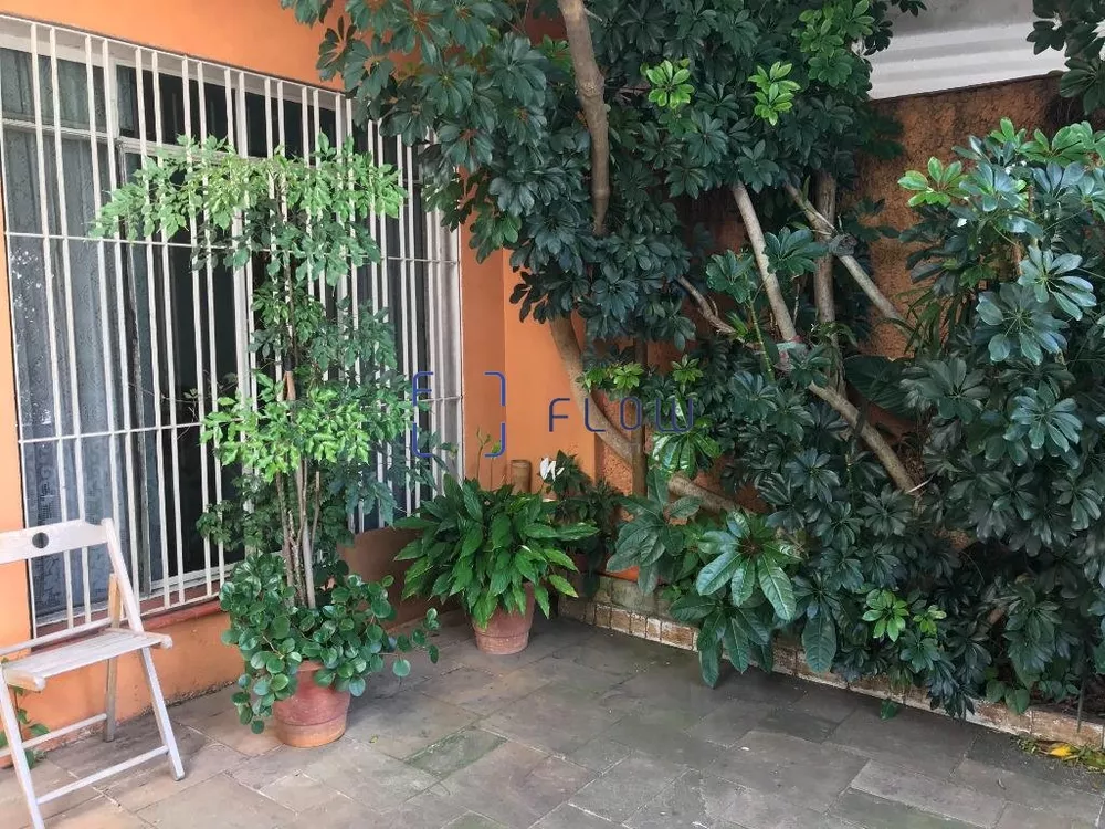 Casa à venda com 3 quartos, 110m² - Foto 1