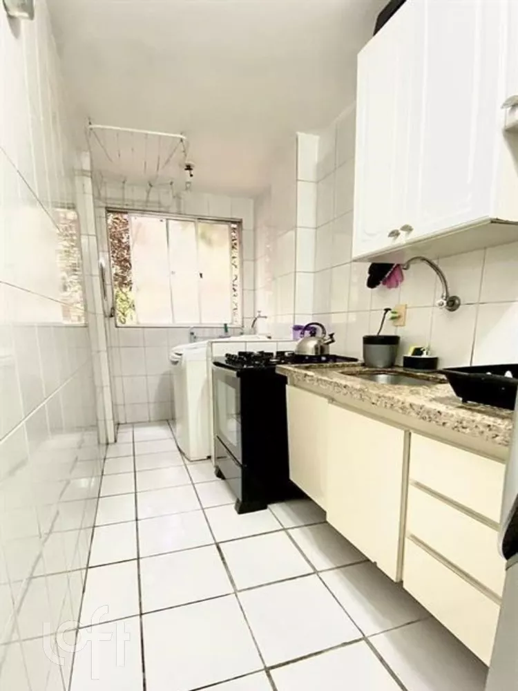 Apartamento à venda com 3 quartos, 70m² - Foto 4