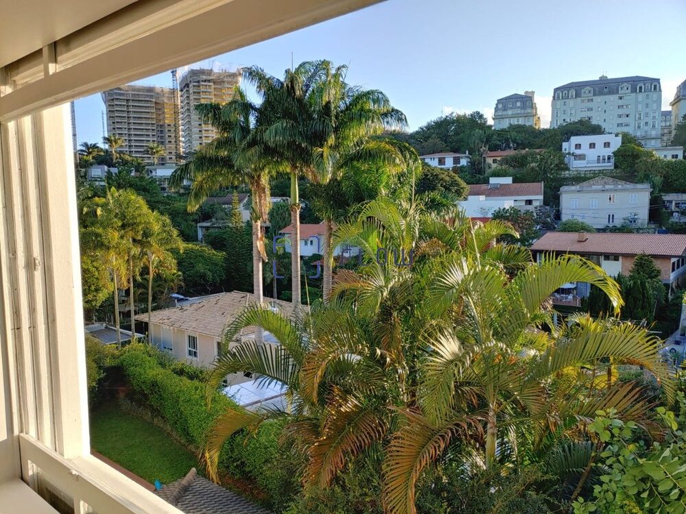 Casa à venda com 4 quartos, 383m² - Foto 18