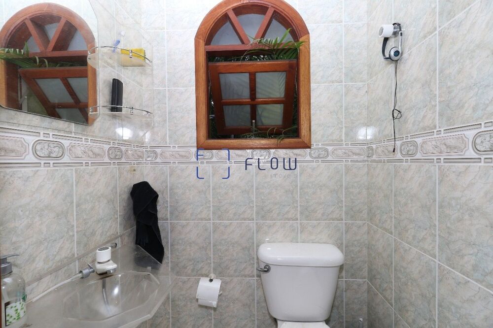 Casa à venda com 2 quartos, 280m² - Foto 20