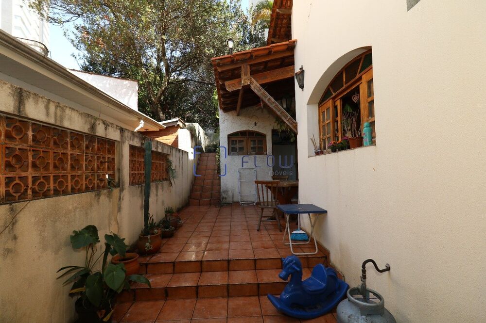 Casa à venda com 2 quartos, 280m² - Foto 18
