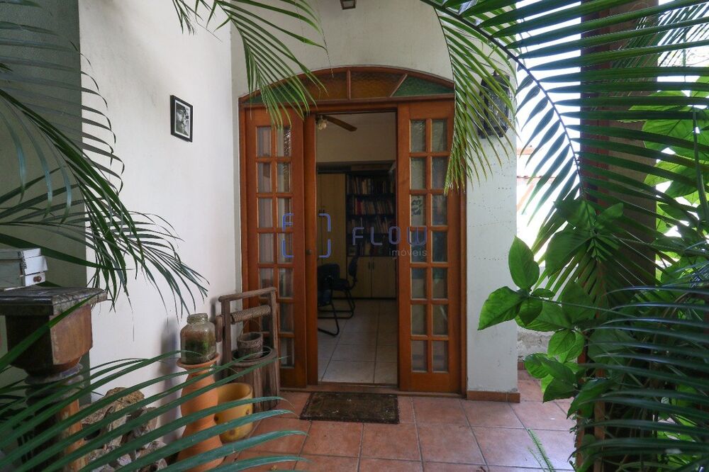 Casa à venda com 2 quartos, 280m² - Foto 13