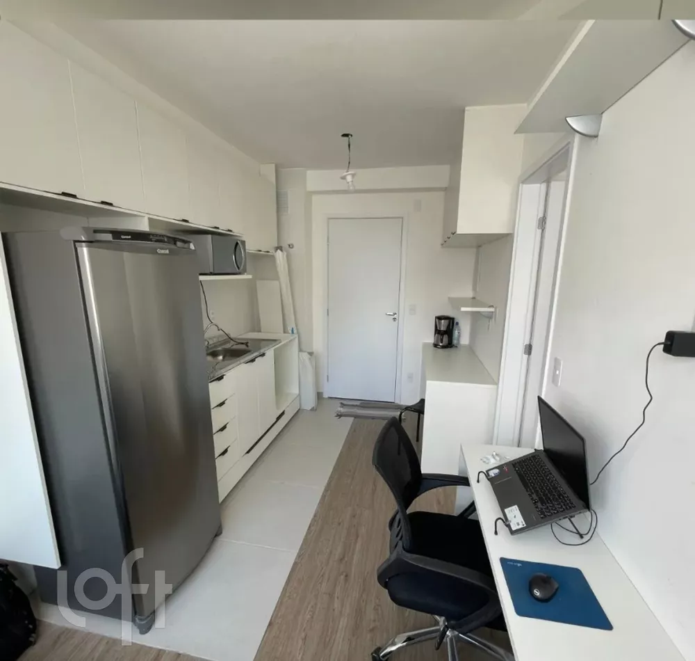 Apartamento à venda com 1 quarto, 25m² - Foto 2