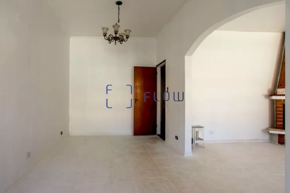 Casa à venda com 3 quartos, 300m² - Foto 3