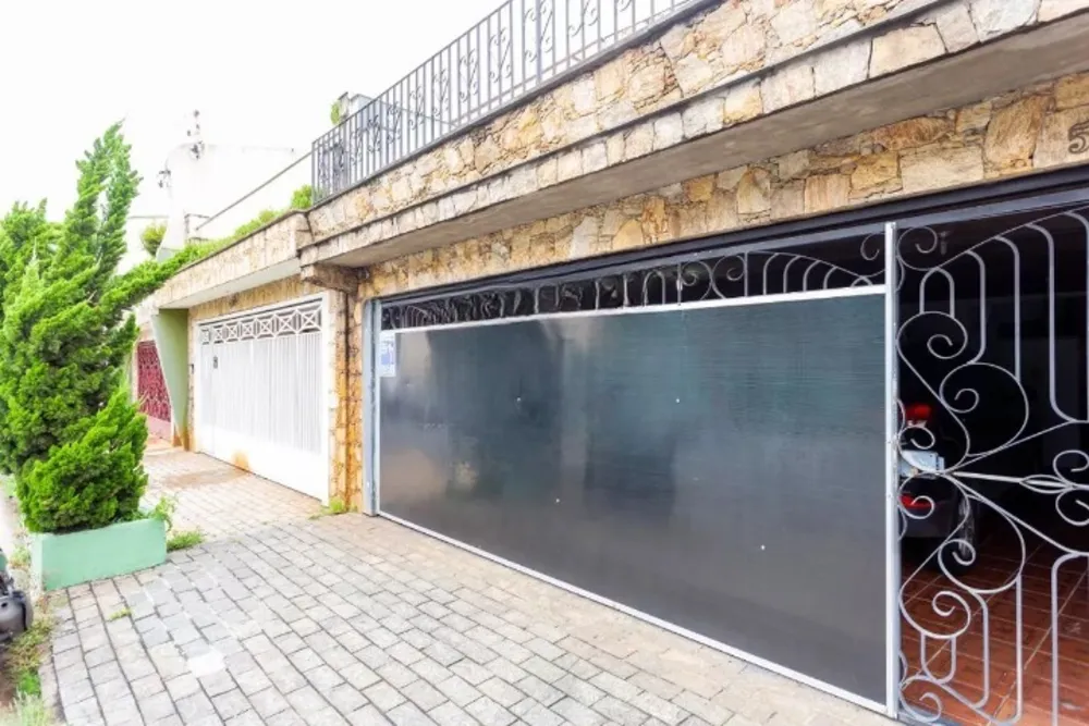 Casa, 3 quartos, 222 m² - Foto 2