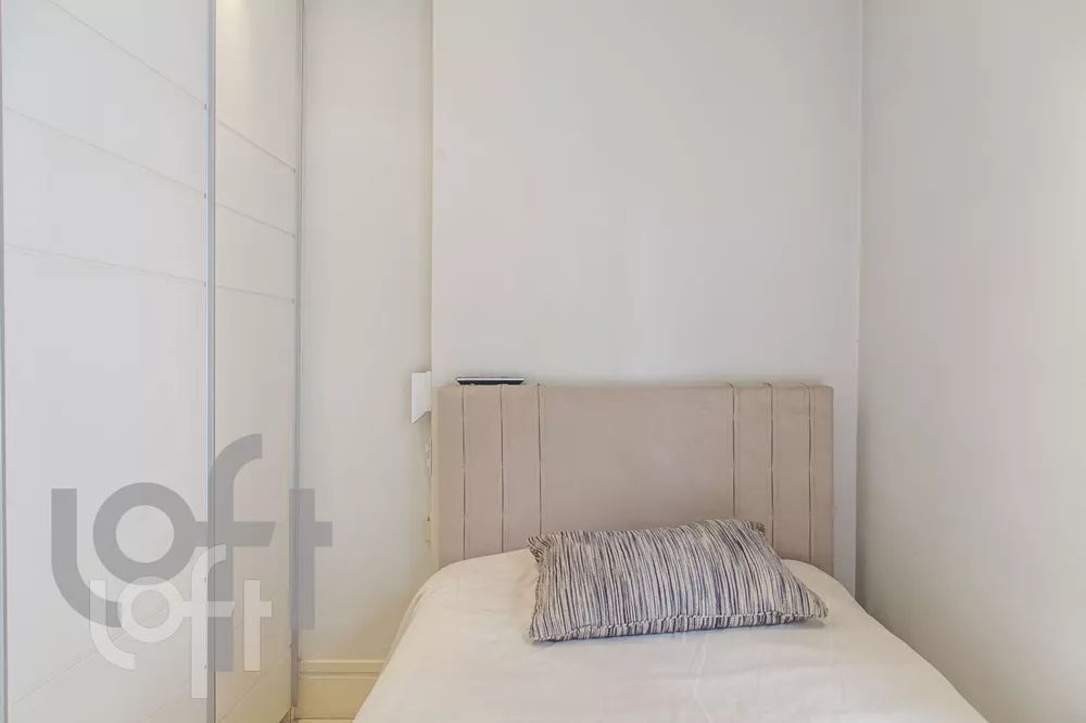 Apartamento à venda com 2 quartos, 85m² - Foto 4