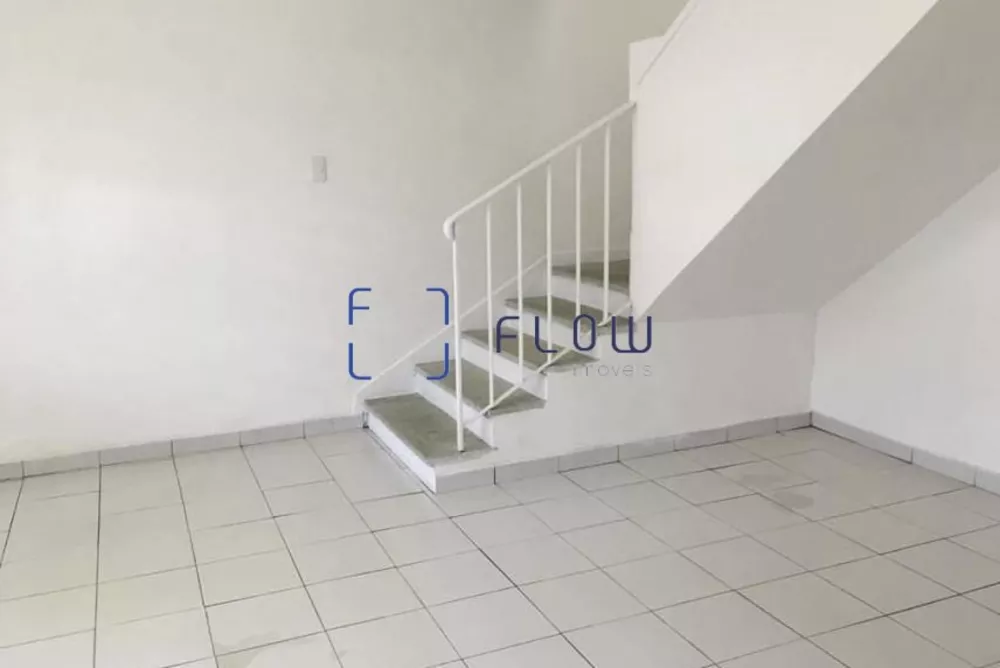 Casa para alugar com 3 quartos, 120m² - Foto 1