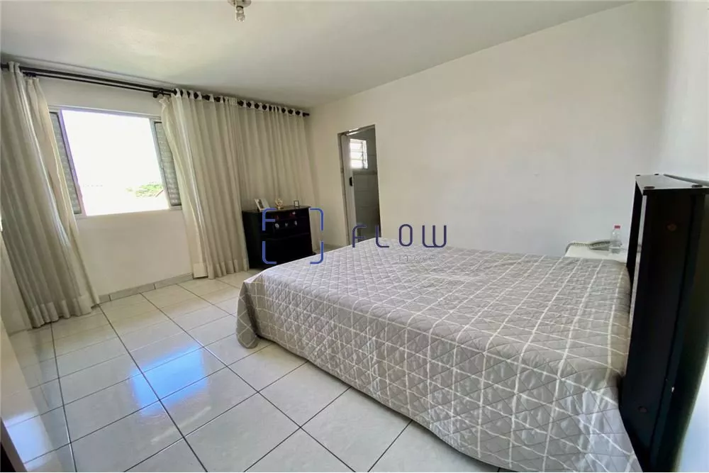 Casa à venda com 4 quartos, 283m² - Foto 16