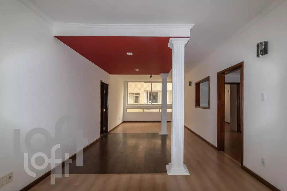 Apartamento à venda com 3 quartos, 134m² - Foto 1