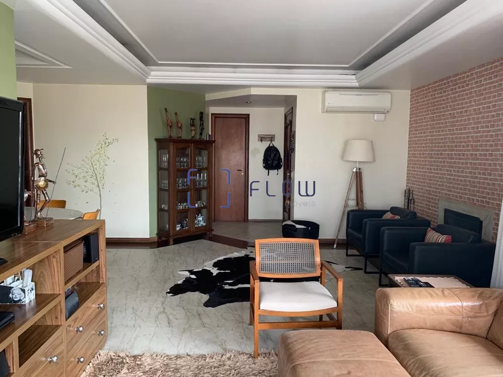 Apartamento à venda com 4 quartos, 210m² - Foto 2