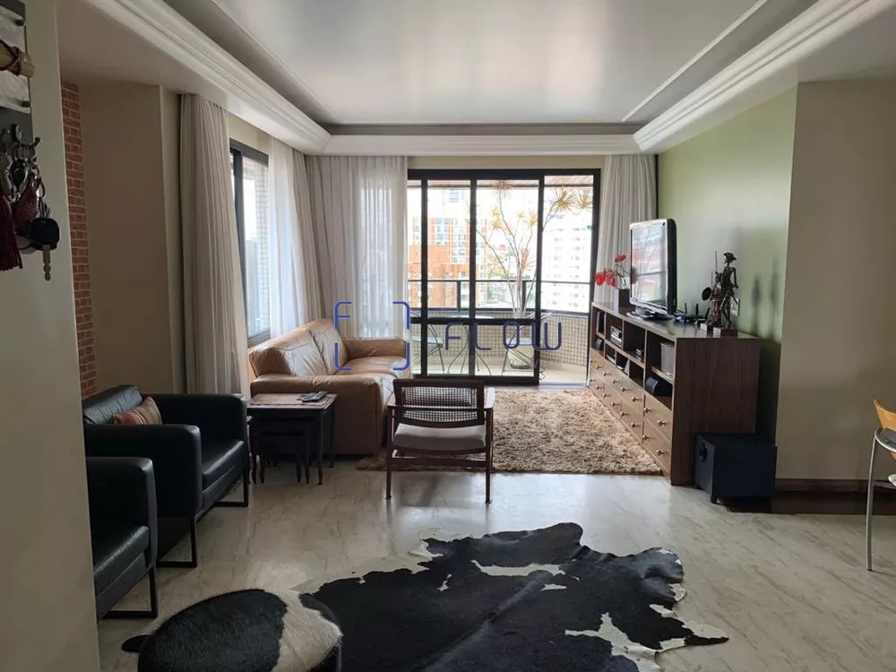 Apartamento à venda com 4 quartos, 210m² - Foto 4