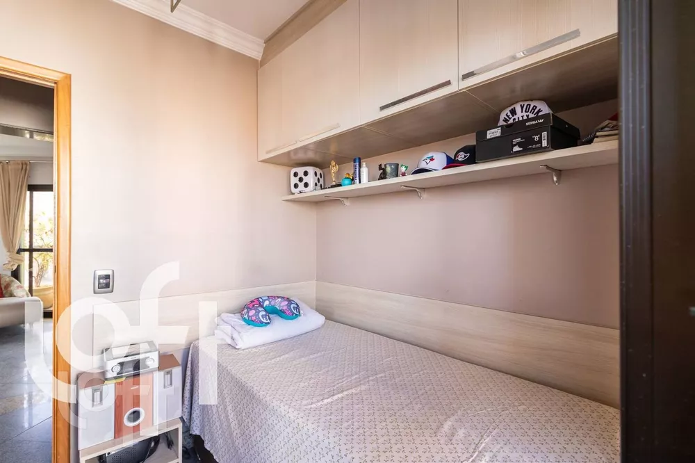 Apartamento à venda com 4 quartos, 267m² - Foto 4