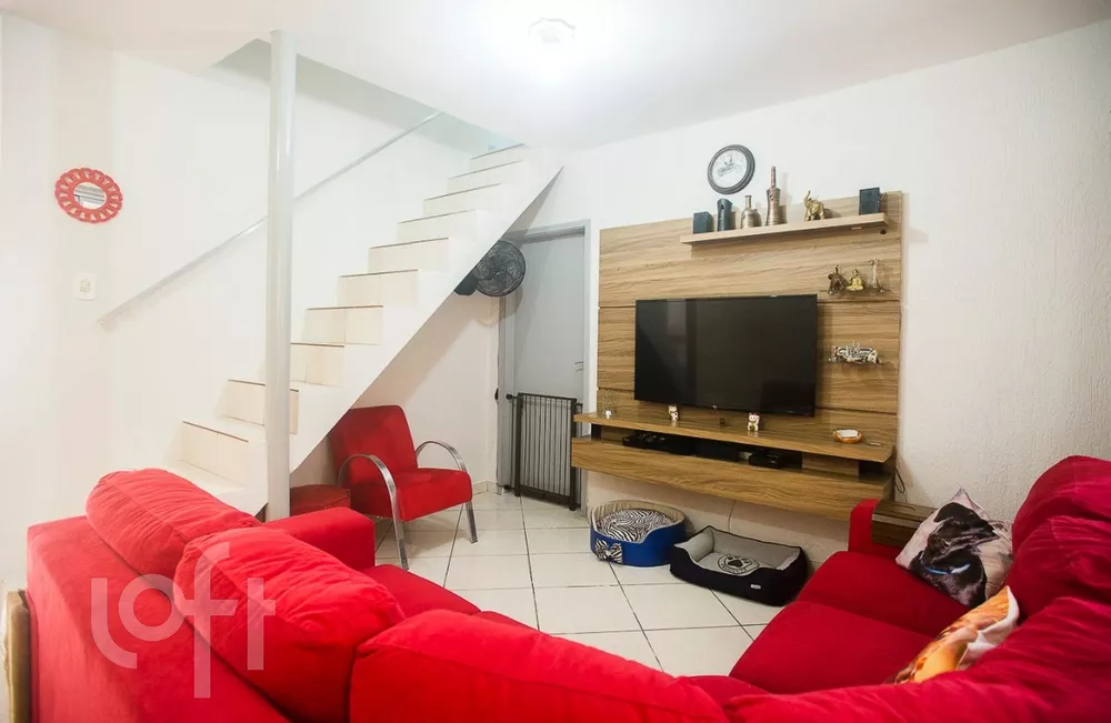 Casa à venda com 3 quartos, 209m² - Foto 1