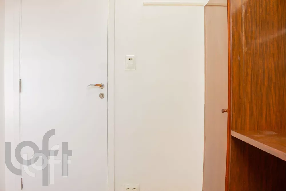 Apartamento à venda com 3 quartos, 138m² - Foto 3