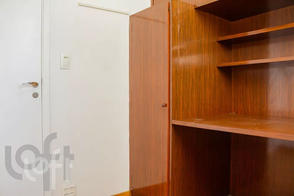 Apartamento à venda com 3 quartos, 138m² - Foto 4