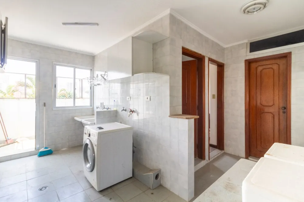 Casa, 3 quartos, 268 m² - Foto 1