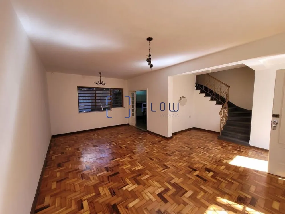 Casa, 4 quartos, 240 m² - Foto 1