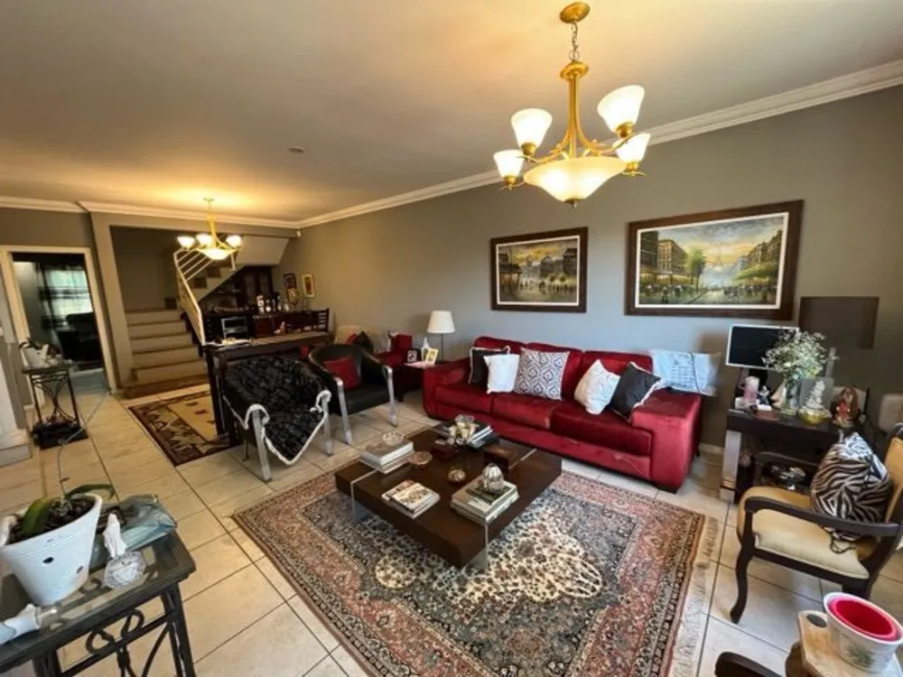 Casa, 5 quartos, 300 m² - Foto 1