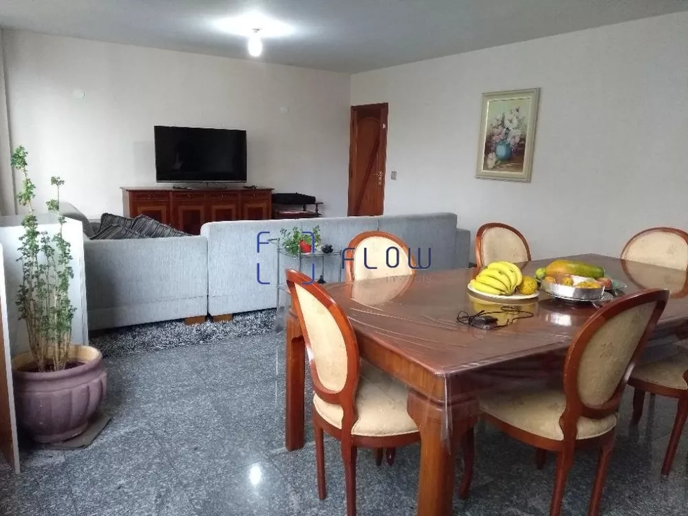 Apartamento à venda com 3 quartos, 164m² - Foto 2