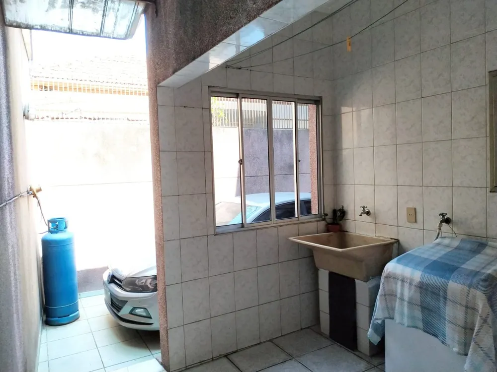 Casa, 3 quartos, 250 m² - Foto 2