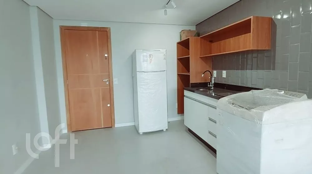 Apartamento à venda com 1 quarto, 76m² - Foto 3