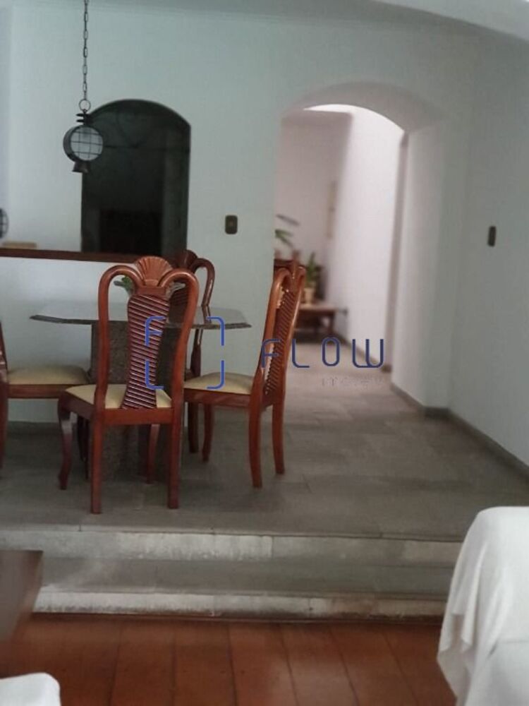 Casa à venda e aluguel com 4 quartos, 200m² - Foto 9