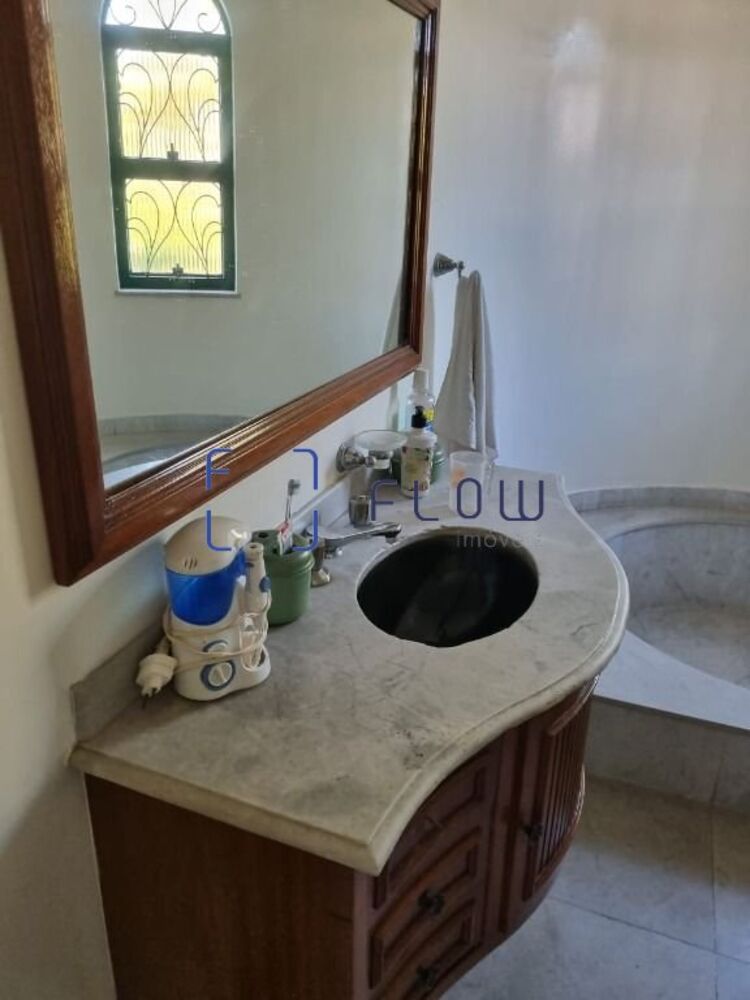 Casa à venda e aluguel com 4 quartos, 200m² - Foto 16