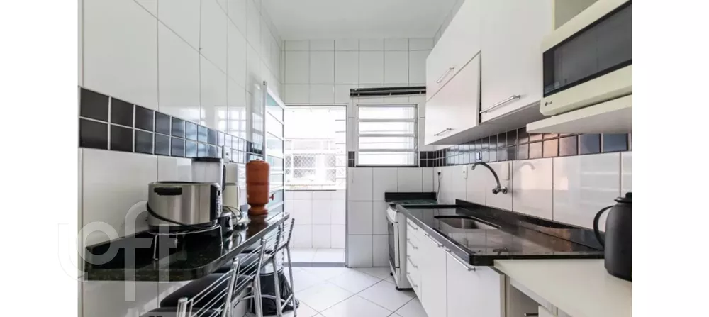 Apartamento à venda com 2 quartos, 80m² - Foto 3