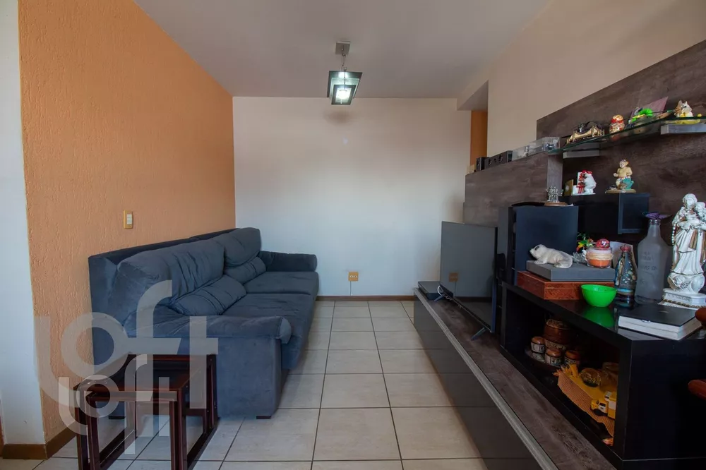 Apartamento à venda com 2 quartos, 67m² - Foto 1