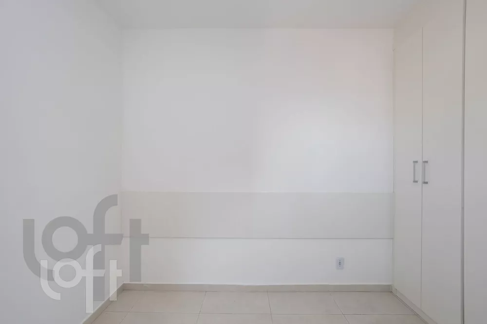 Apartamento à venda com 2 quartos, 41m² - Foto 3