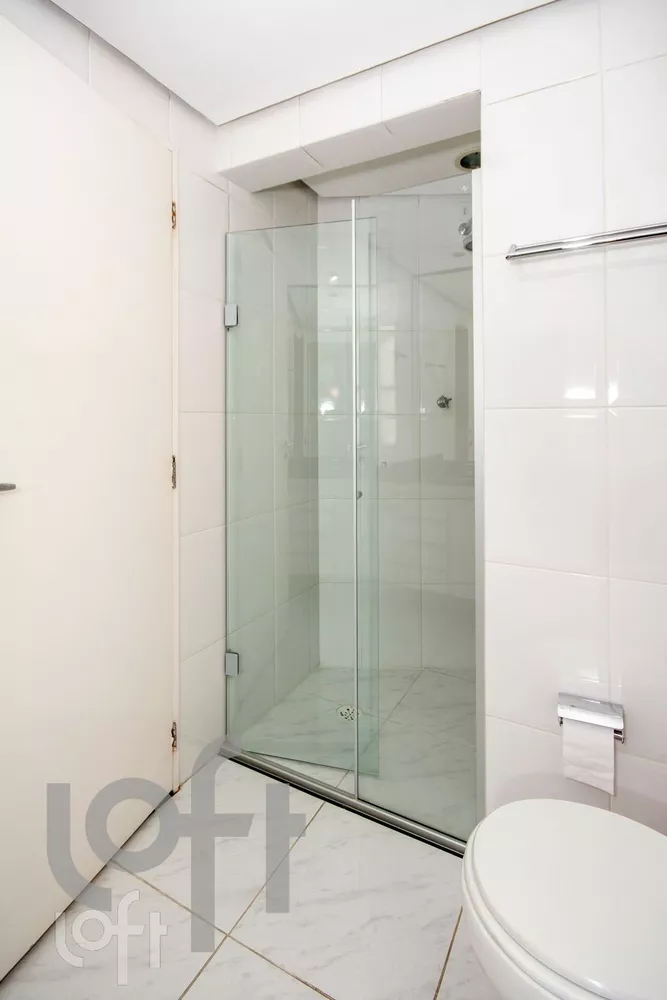 Apartamento à venda com 3 quartos, 128m² - Foto 2