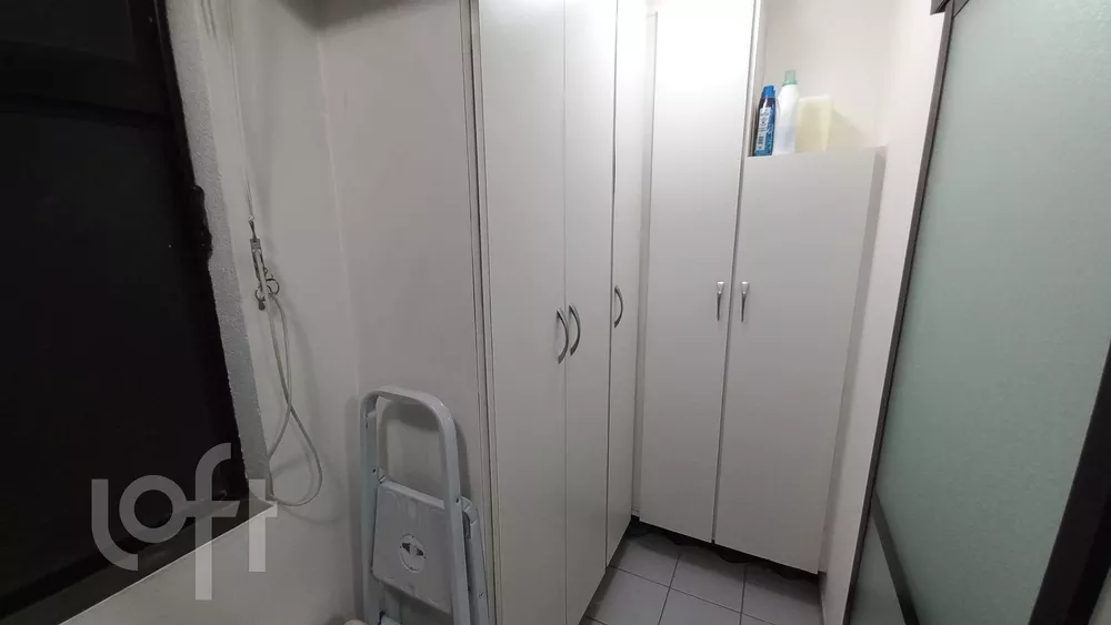 Apartamento à venda com 2 quartos, 72m² - Foto 2