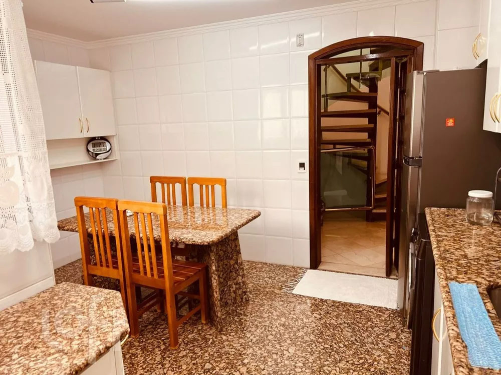 Apartamento à venda com 3 quartos, 260m² - Foto 4