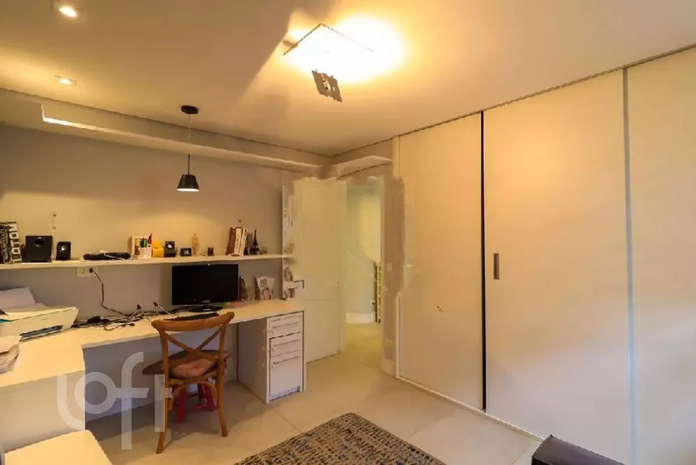 Apartamento à venda com 3 quartos, 160m² - Foto 6