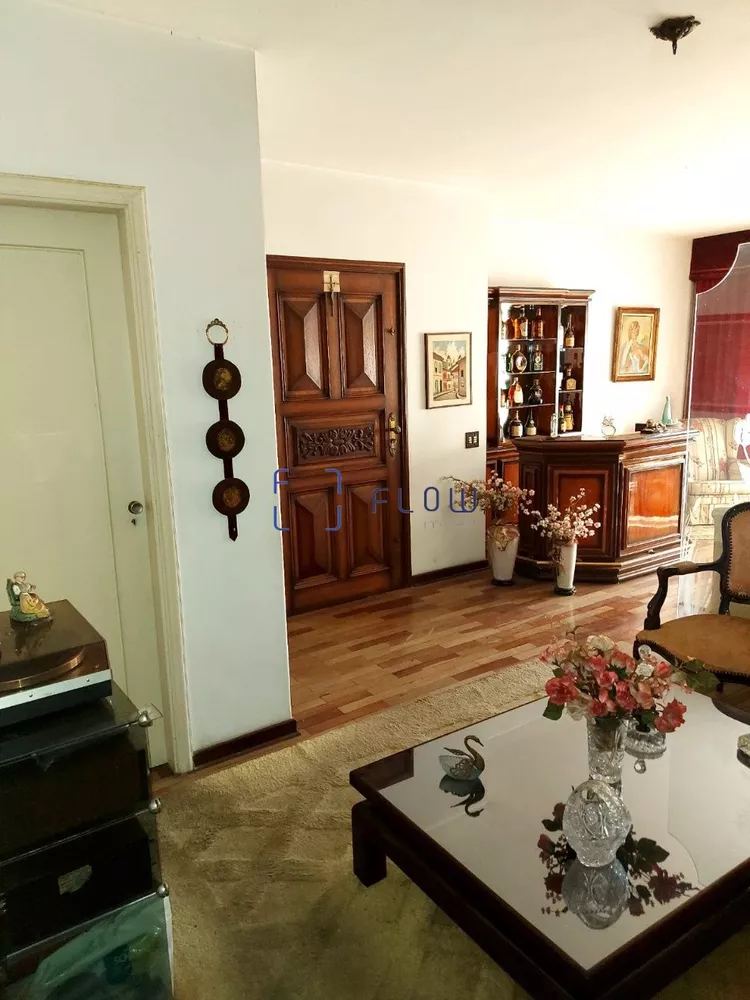 Casa à venda e aluguel com 3 quartos, 200m² - Foto 3