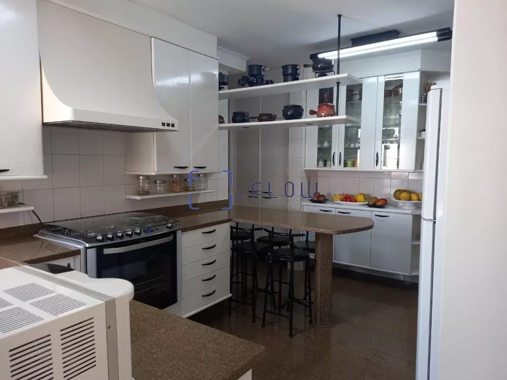 Apartamento à venda com 4 quartos, 160m² - Foto 4