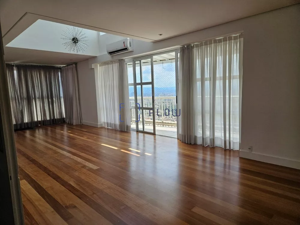 Cobertura para alugar com 4 quartos, 300m² - Foto 1