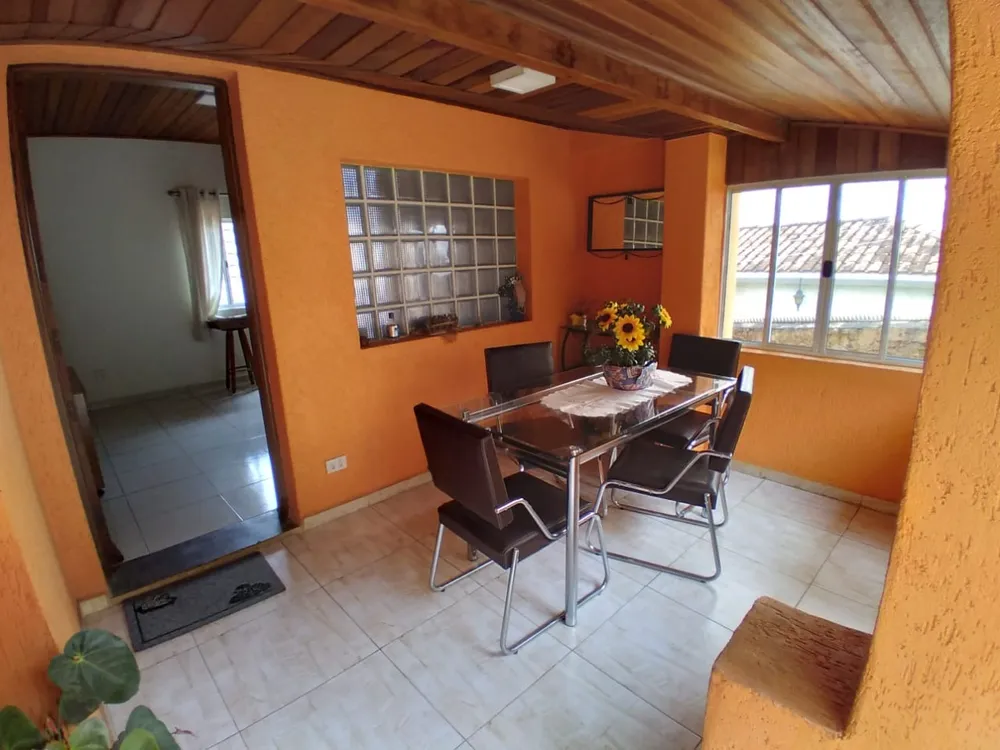 Casa, 3 quartos, 276 m² - Foto 2