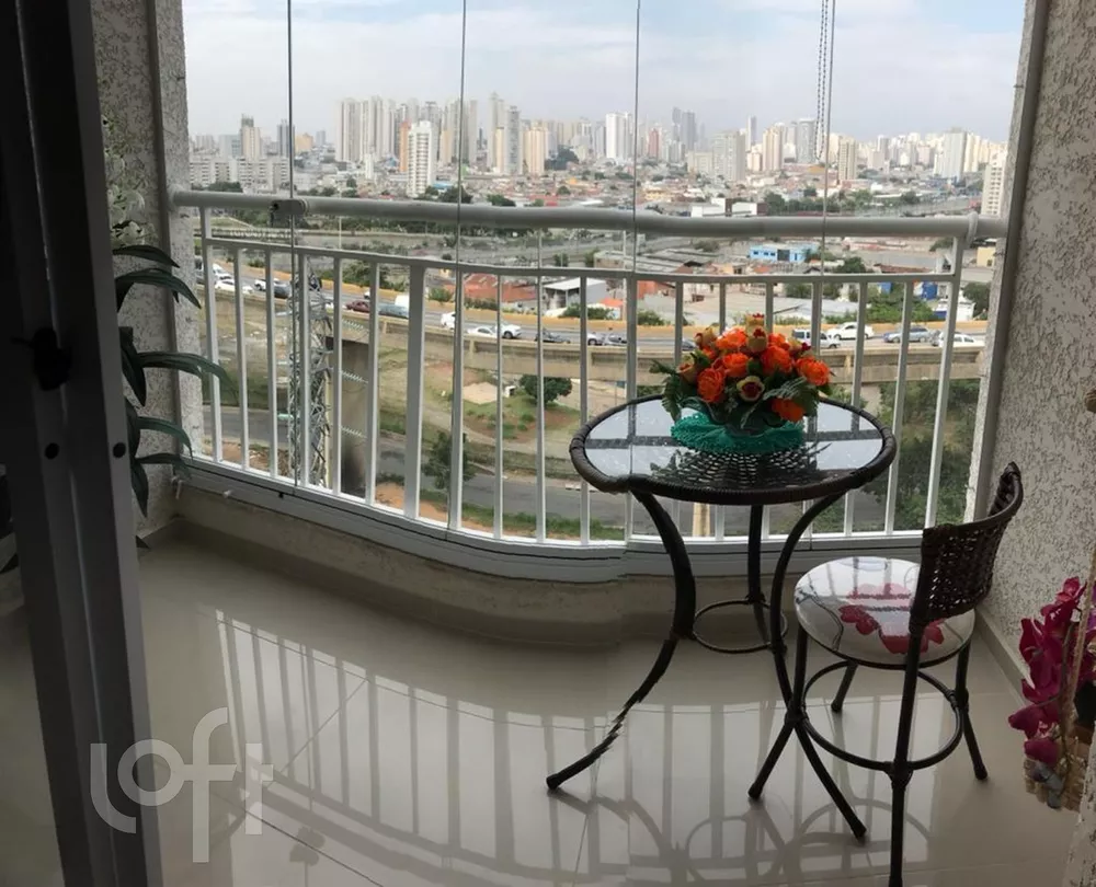 Apartamento à venda com 2 quartos, 67m² - Foto 3