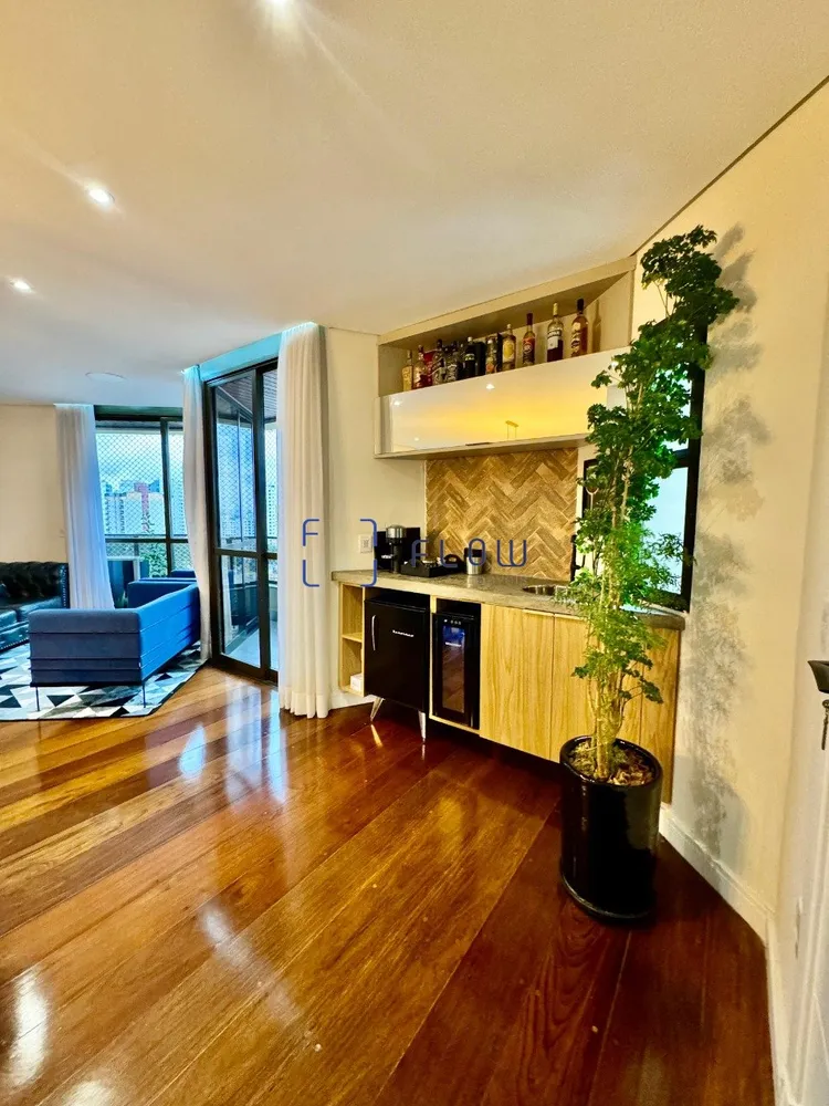 Apartamento, 3 quartos, 145 m² - Foto 2