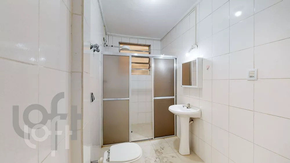 Apartamento à venda com 2 quartos, 75m² - Foto 2