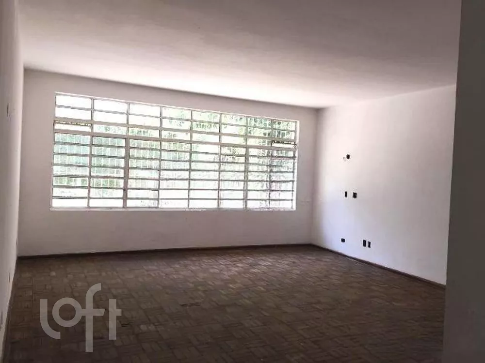 Casa à venda com 3 quartos, 290m² - Foto 1