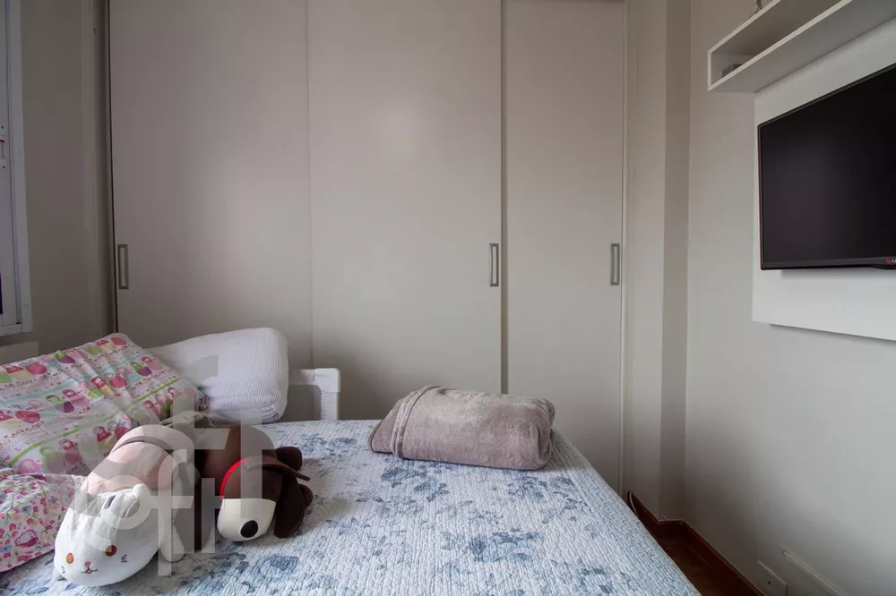 Apartamento à venda com 3 quartos, 105m² - Foto 3