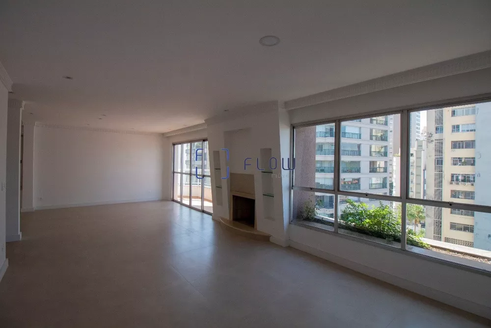 Apartamento à venda e aluguel com 3 quartos, 195m² - Foto 2