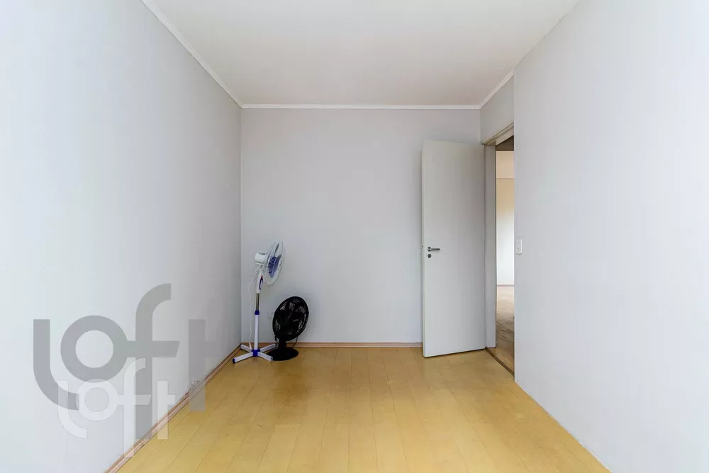 Apartamento à venda com 2 quartos, 65m² - Foto 3